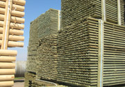 Fence laths half-rounded, sharpened